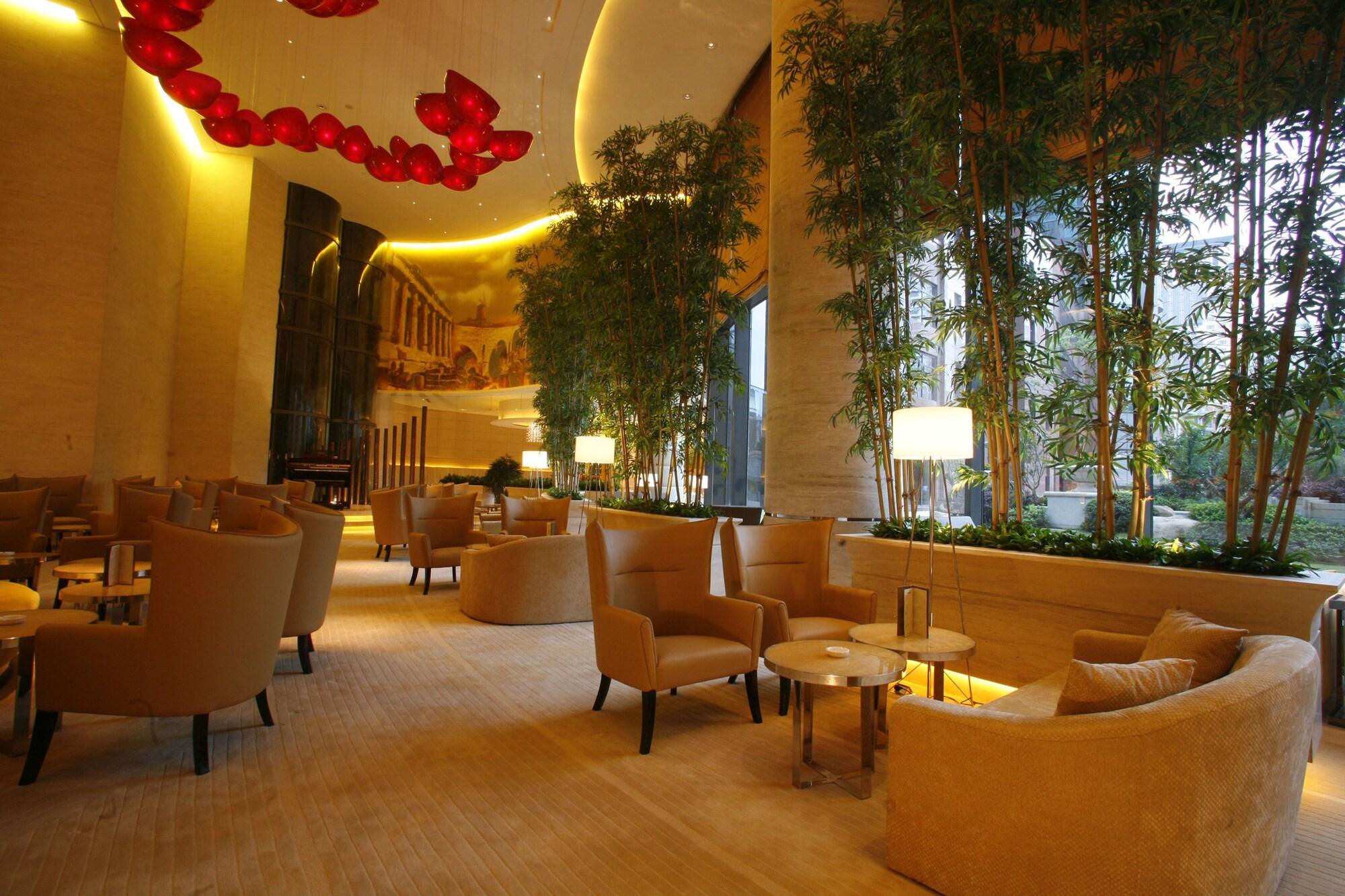 Hilton Shanghai City Center -Steps From Iconic Landmarks Wukang Mansion And Jing'An Temple Buitenkant foto