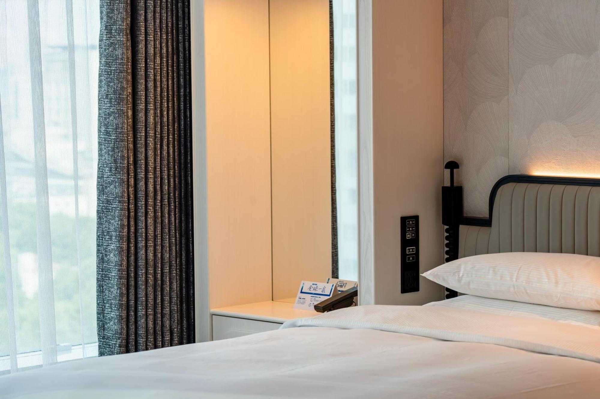 Hilton Shanghai City Center -Steps From Iconic Landmarks Wukang Mansion And Jing'An Temple Buitenkant foto