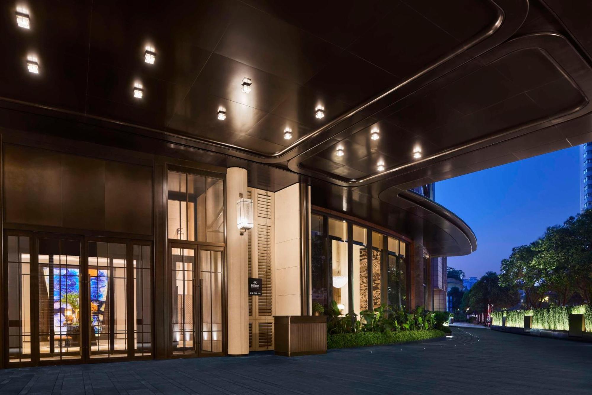 Hilton Shanghai City Center -Steps From Iconic Landmarks Wukang Mansion And Jing'An Temple Buitenkant foto