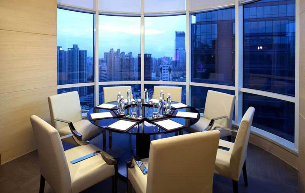 Hilton Shanghai City Center -Steps From Iconic Landmarks Wukang Mansion And Jing'An Temple Buitenkant foto